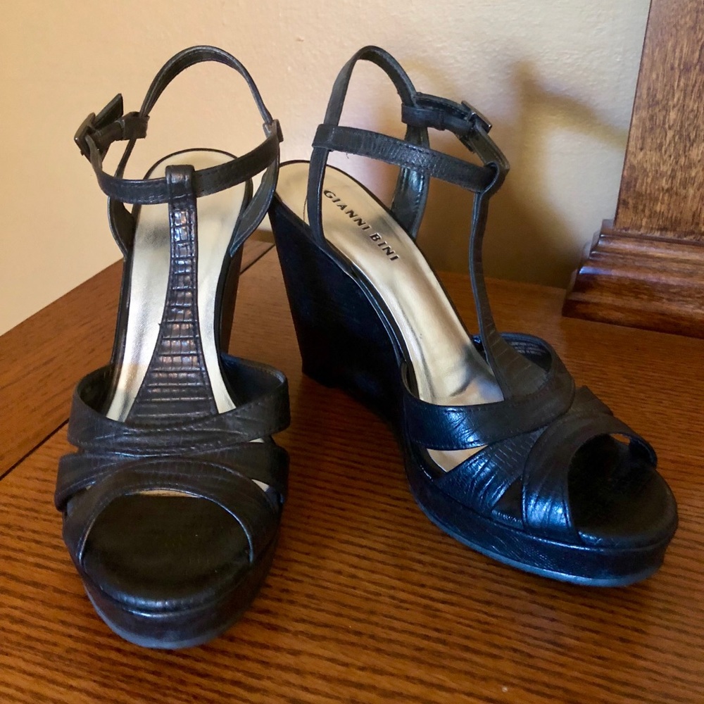 Gianni Bini size 7 1/2 - Picture 1 of 4